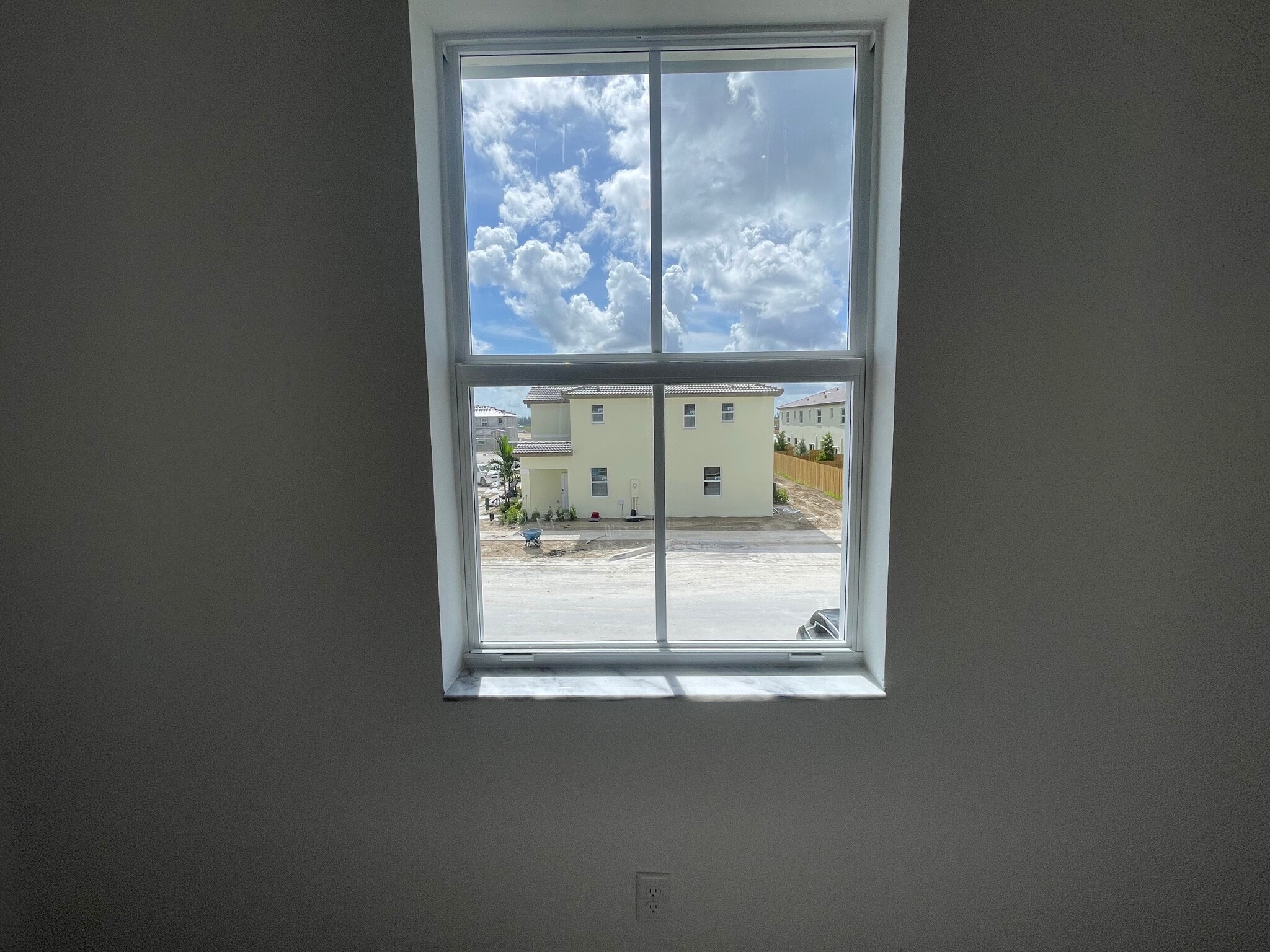 Building Photo - 2811 SE 17th Ave
