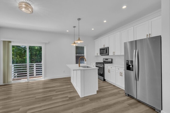 Building Photo - *Brand New Luxury Townhome - Downtown Rale...