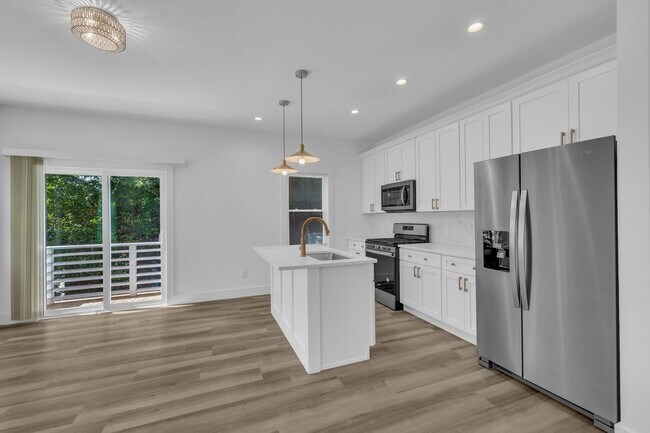 Building Photo - *Modern Construction Luxury Townhome - Downtown Raleigh*