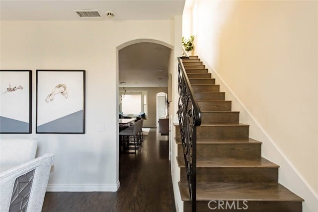 Building Photo - 615 7th St