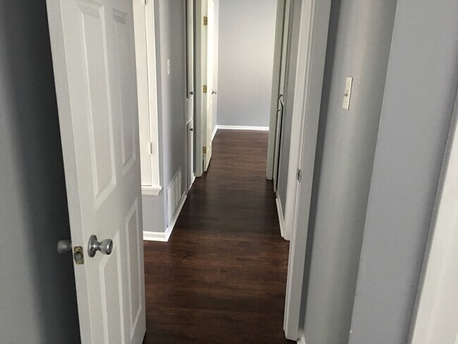 Building Photo - 4110 First View Dr