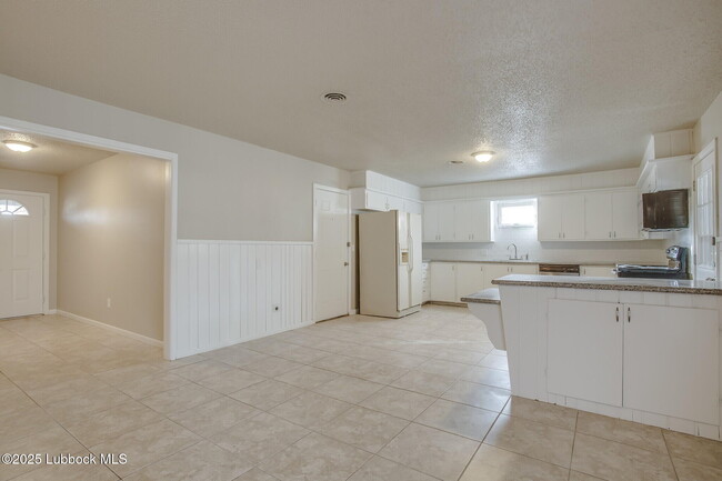 Building Photo - 2814 54th St