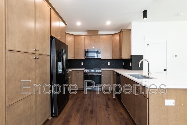 Building Photo - 1406 Gearwood Ave