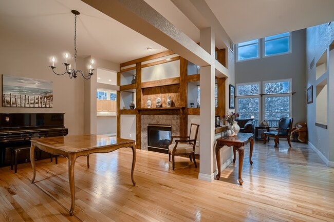 Building Photo - 7046 Forest Ridge Cir