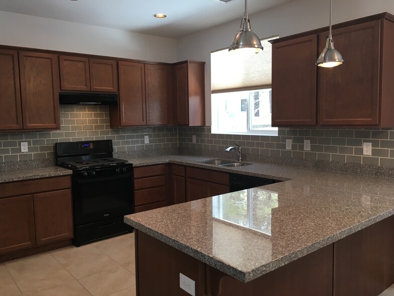 Kitchen - 2317 W Mission Timber Cir