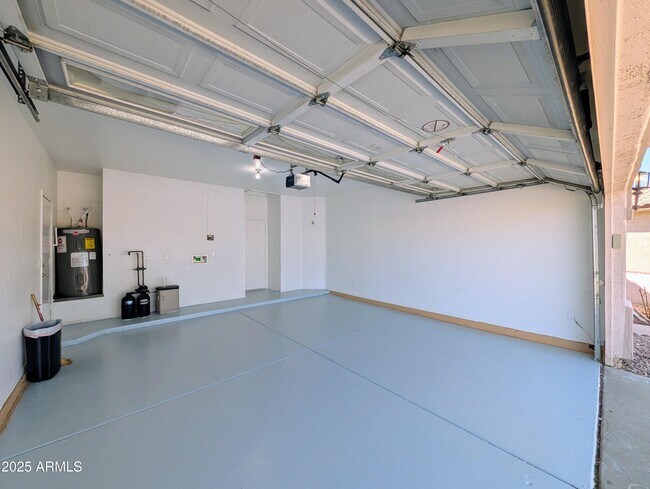 Building Photo - 3028 N 109th Ave