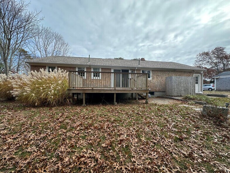 Building Photo - 45 Bernard St