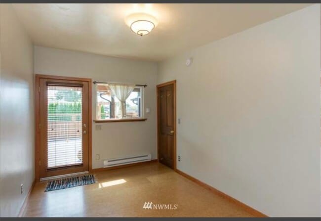 Building Photo - 1000 W Indiana St