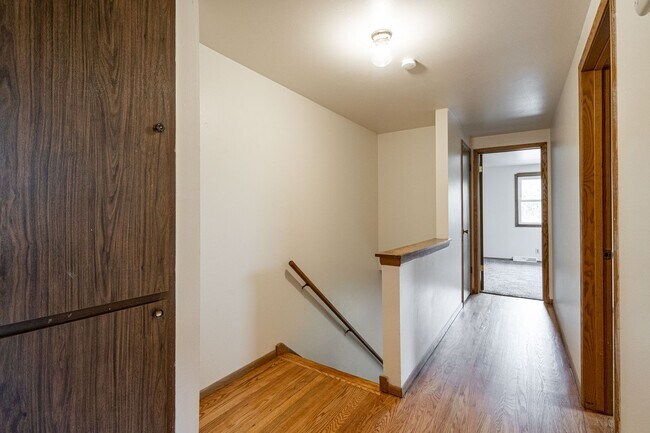 Building Photo - Josephine