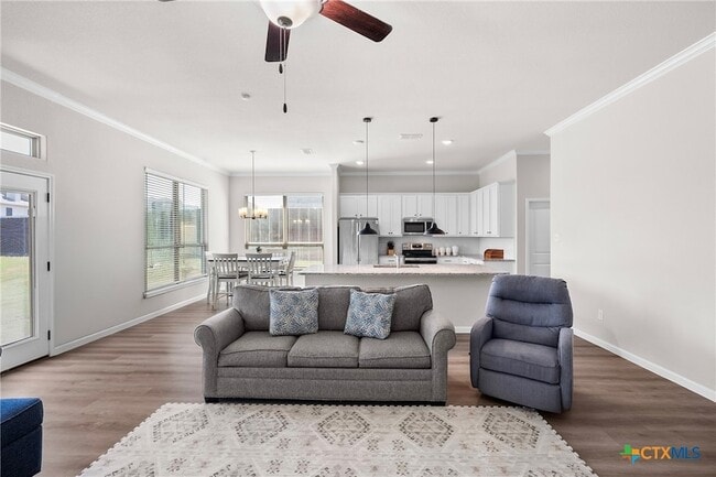 Building Photo - 7822 Kendall Hill Dr