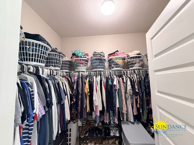 Building Photo - Spacious 4BR Home in Treasure Isle Estates in Navarre!