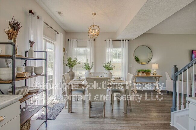 Building Photo - 1903 Baslia Ct