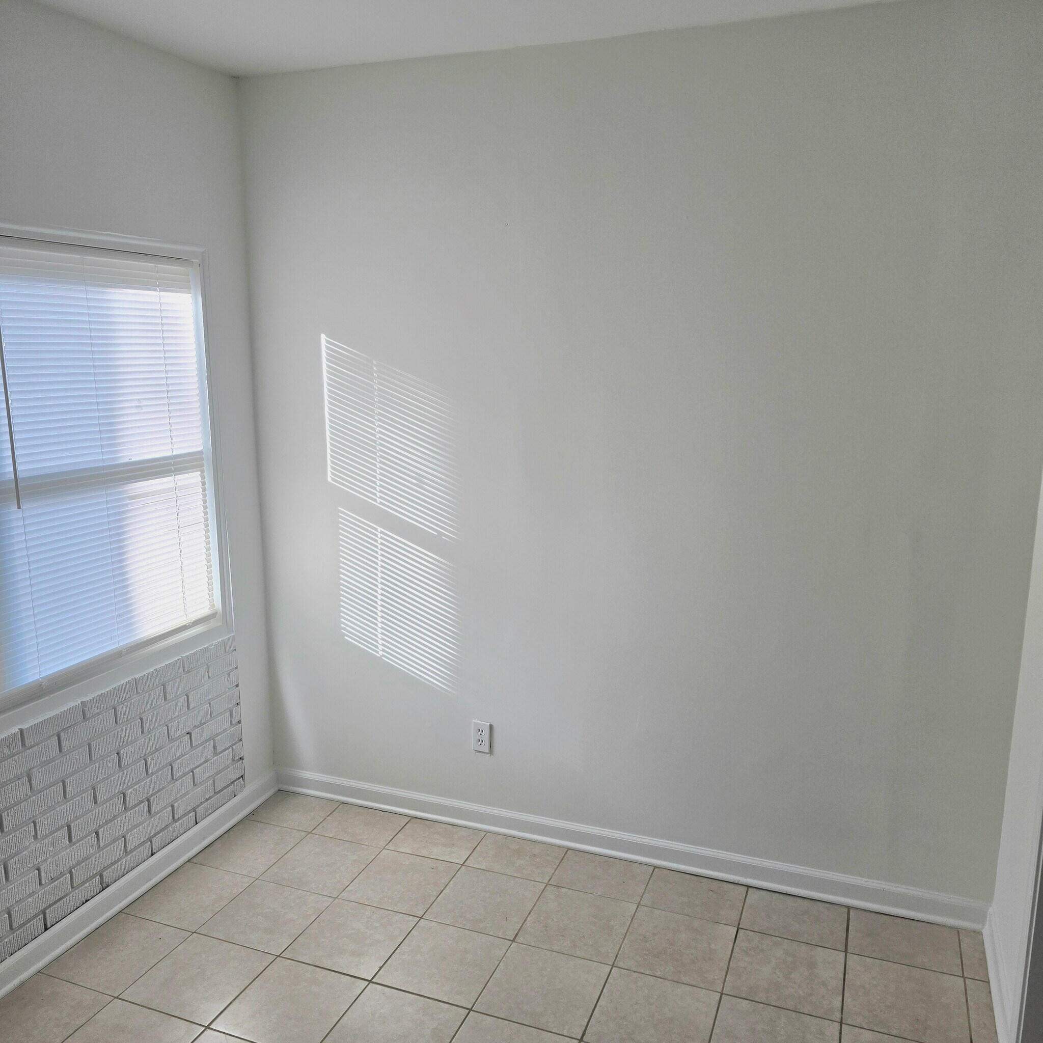 Building Photo - 1831 Shepherd Cir SW