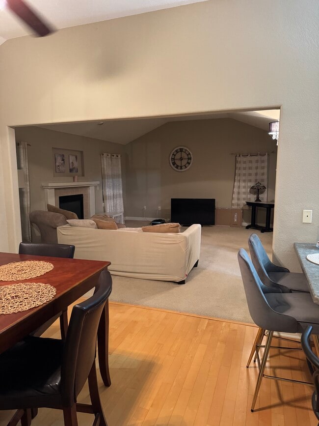 Building Photo - 1850 Stoney Ln