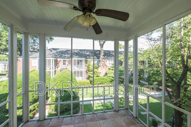 Building Photo - 55 Delmont Dr NE
