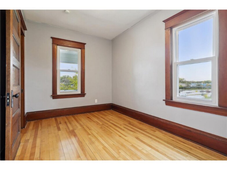 Building Photo - 1629 St Anthony Ave