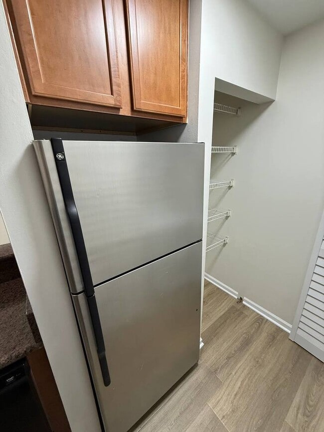 Building Photo - 209 Glengarry Dr