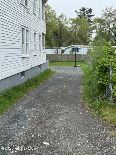 Building Photo - 3 Vly Rd