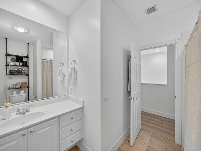 Building Photo - 2785 E Community Dr