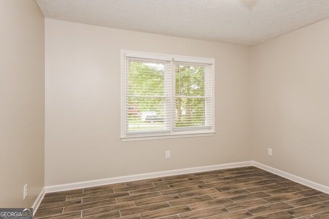 Building Photo - 6492 Will Dupree Ln