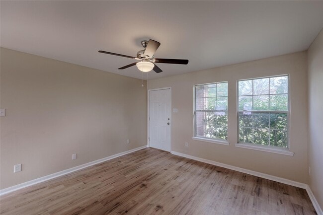 Building Photo - 14087 Running Bear Dr