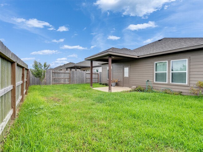 Building Photo - 13305 Dalvay Beach Dr