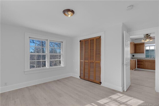 Building Photo - 313 Curtis St