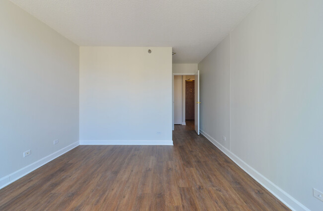 Building Photo - 440 N Wabash Ave