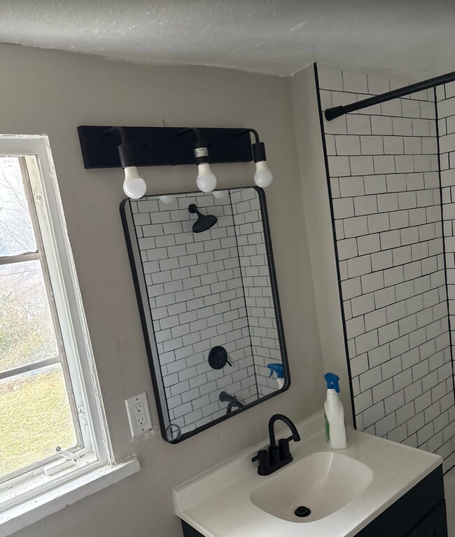 Building Photo - 1749 Stewart Blvd