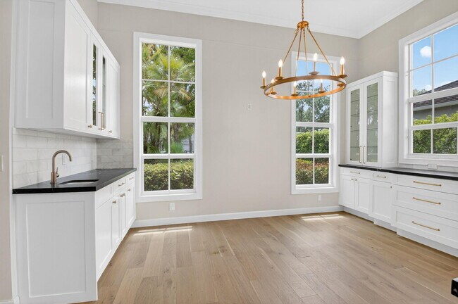 Building Photo - 3924 NW 58th St