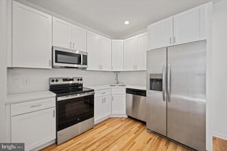 Building Photo - 1645 N Marshall St
