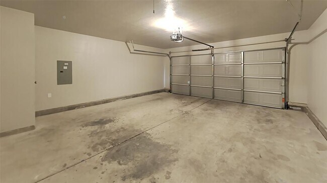 Building Photo - 18408 Agua Dr