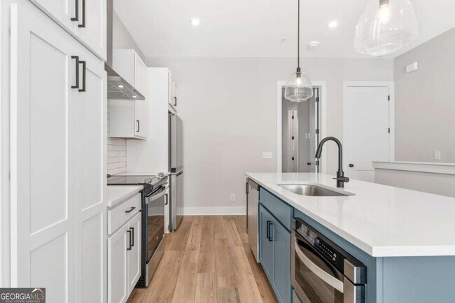 Building Photo - 1272 Longreen Ter NW