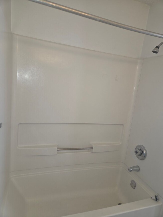Building Photo - 1440 Collegiate Cir