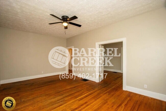 Building Photo - 2-Bedroom 1-Bath + Bonus room