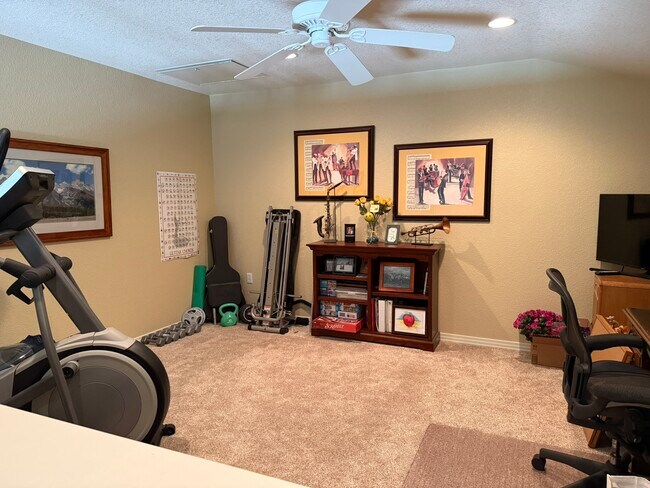 Building Photo - 9438 Ashbury Cir