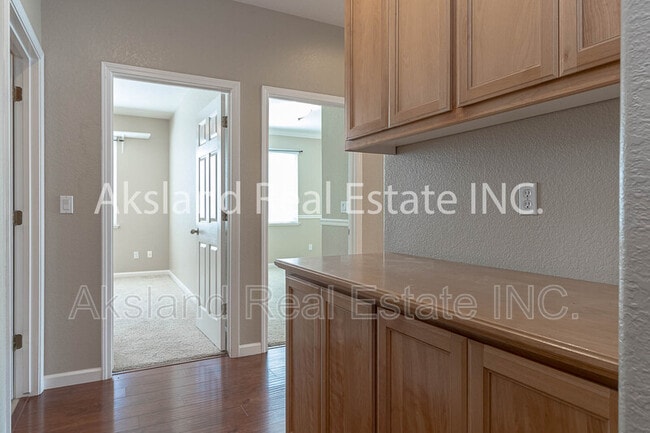 Building Photo - 936 Heartland Dr