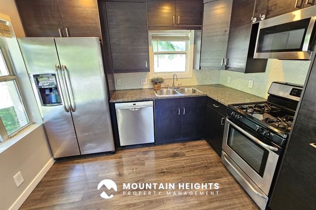 Building Photo - 2911 Hudson Cir