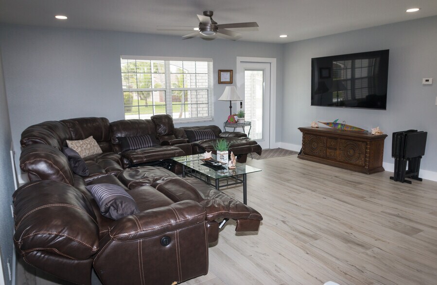 75" TV with Complimentary Cable & Netflix - 4540 NW 12th Dr