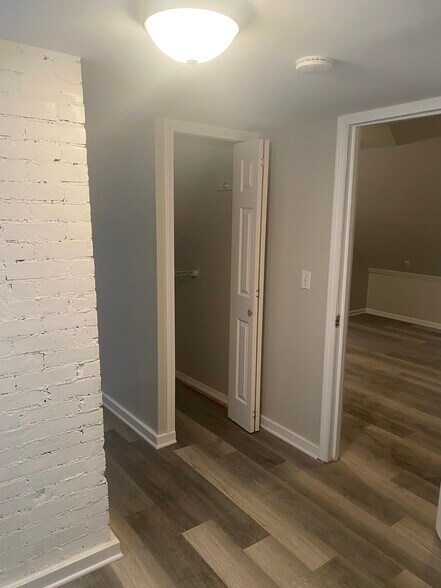 Building Photo - 134 Shelton Ave