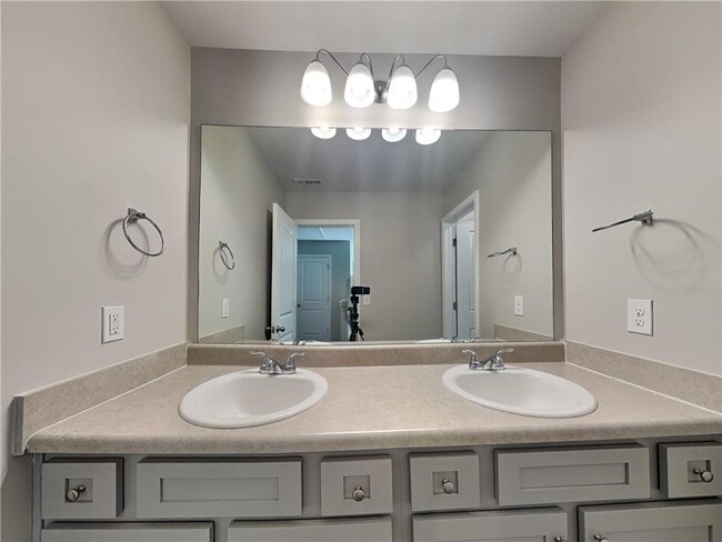 Building Photo - 3990 Bella View Ln