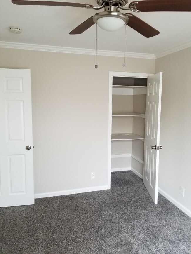 Building Photo - 14874 Acton Dr