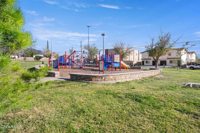 Building Photo - 6305 Palo Verde Pl