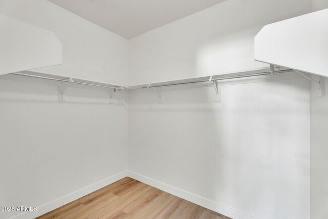 Building Photo - 13644 W San Juan Ave