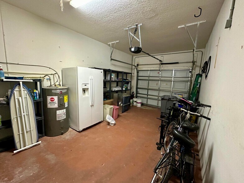 Building Photo - 5791 Island Reach Ln