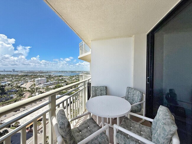 Building Photo - 3000 N Ocean Dr