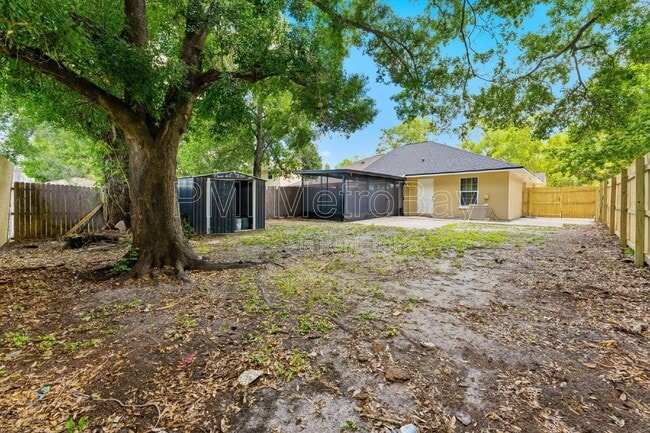 Building Photo - 3306 Laurel Dale Dr
