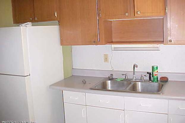 Building Photo - 9034 Tyler Ave