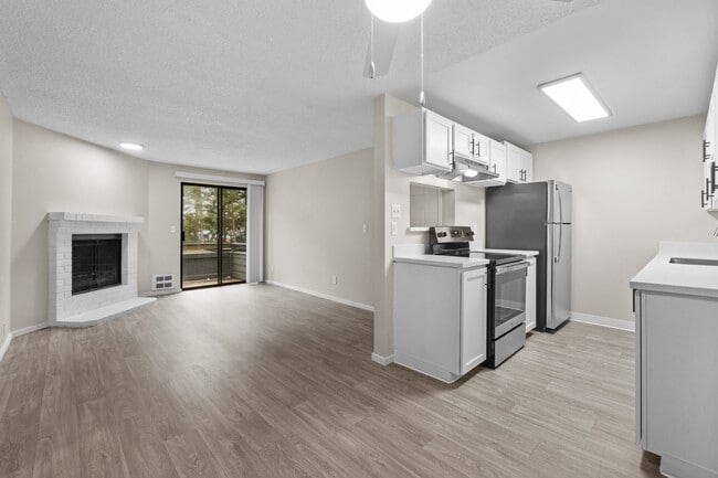 Building Photo - Alderwood Park