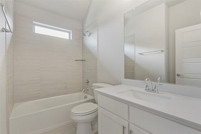 Building Photo - 12732 Cooper River Trl